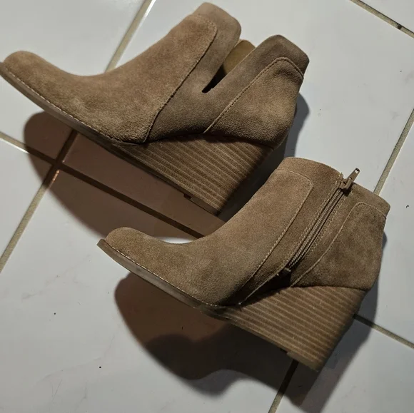 Lucky Brand Tan Taupe Brown Leather Boots Ankle Booties Heel Shoes - Picture 3 of 12